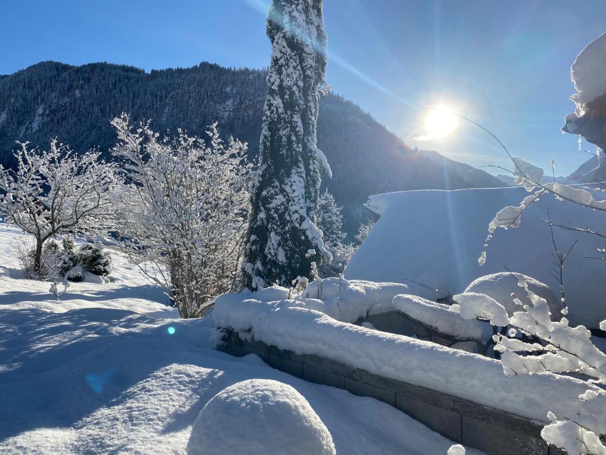 Micro-Lodge, Jardin Secret Montriond Exterior photo